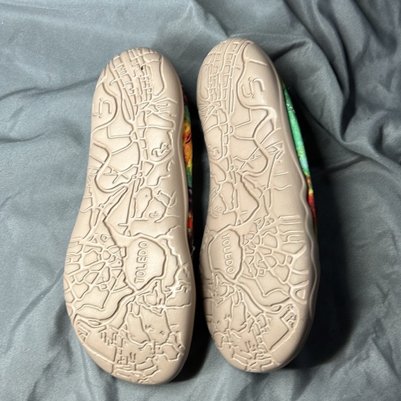 UIN colorful slip on Toledo shoes size 7 - Picture 5 of 5
